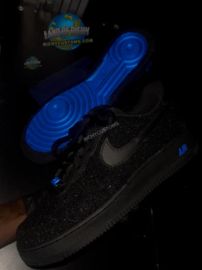 Sparkz BLK Glitter AF1 con parte inferior azul💙💙