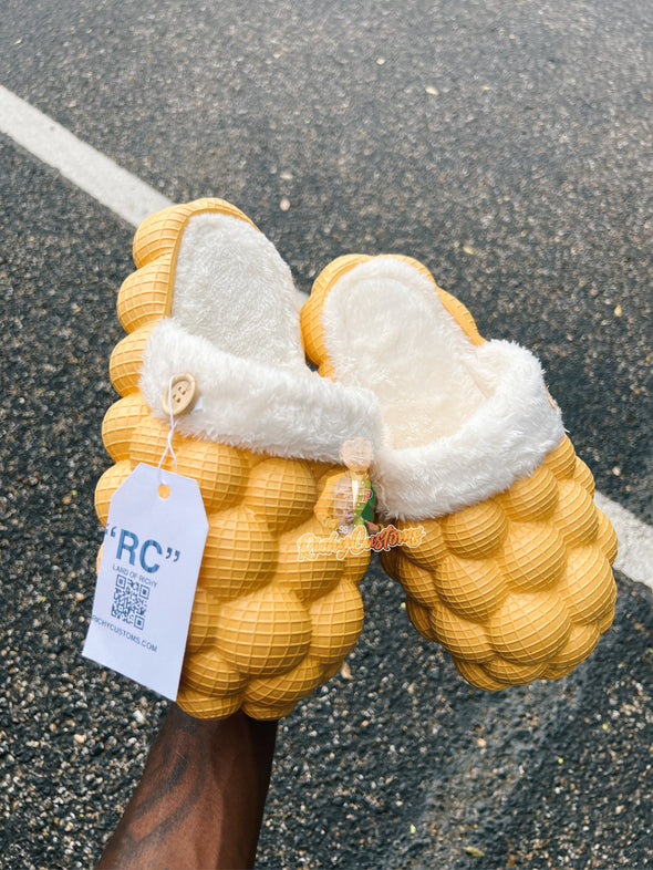 Richy PUFFS Ball Slippers Yellow💛 X  "COZY"